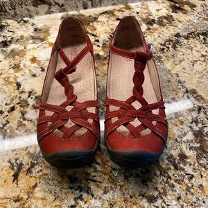 Jambu Trail Red Sandals-Size 11